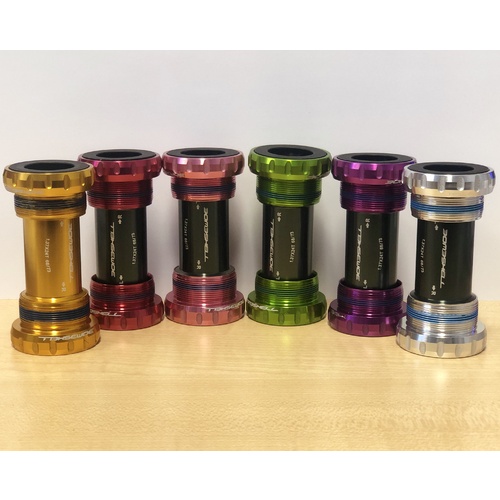 Bombshell External Spinnergy Bottom Bracket